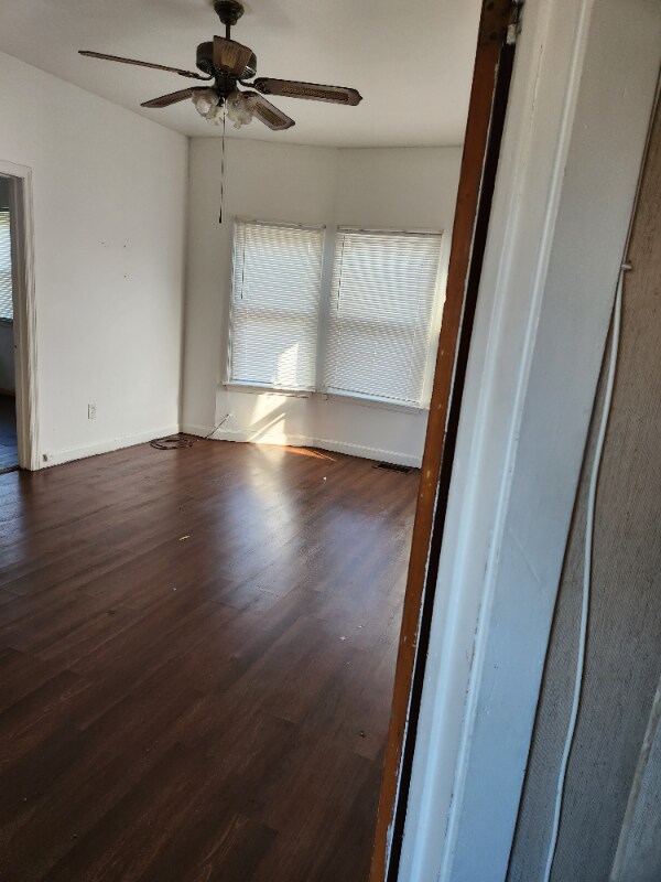 Building Photo - 409 Marshall St