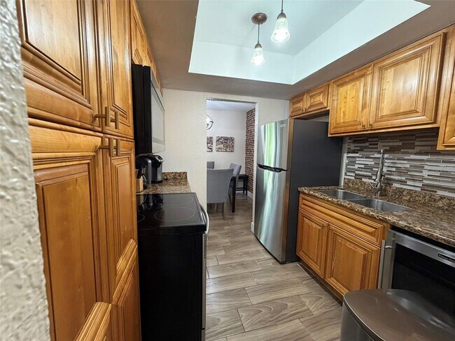 Building Photo - 4807 S Texas Ave