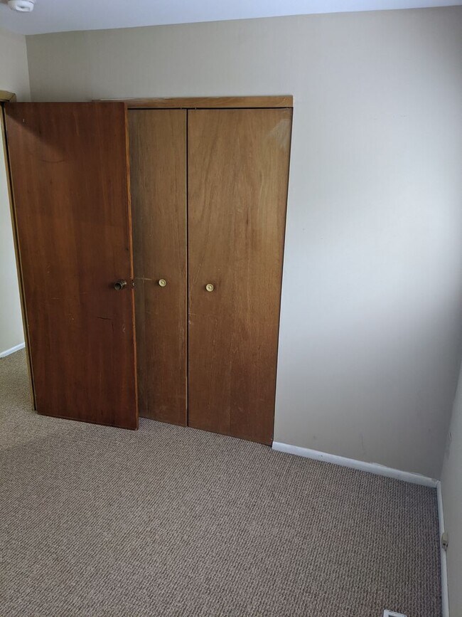 Building Photo - Now leasing for move in August 1st 2026!