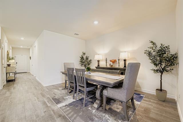 Building Photo - 11301 Summer Rain Blvd