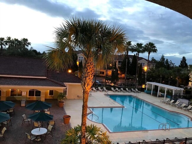 Building Photo - 18001 Richmond Pl Dr