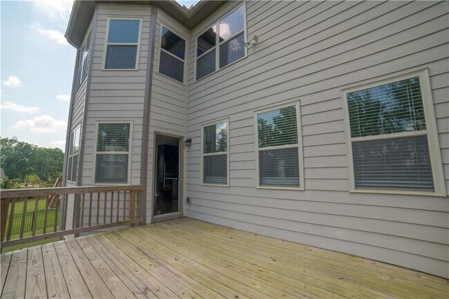 Building Photo - 7445 Oldbury Pl