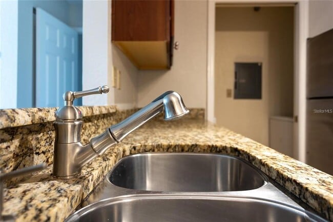 Building Photo - 10265 Gandy Blvd N