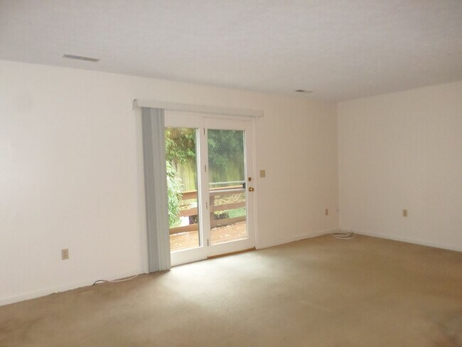 Building Photo - 1724 Emerald St