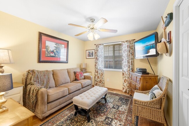 Building Photo - 3511 Blue Blossom Dr