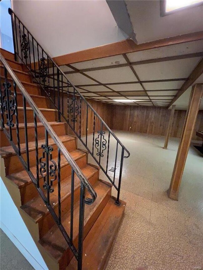 Building Photo - 1565 Zurich Dr