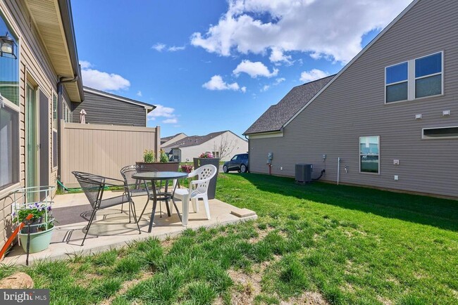 Building Photo - 15563 Blue Lotus Ln