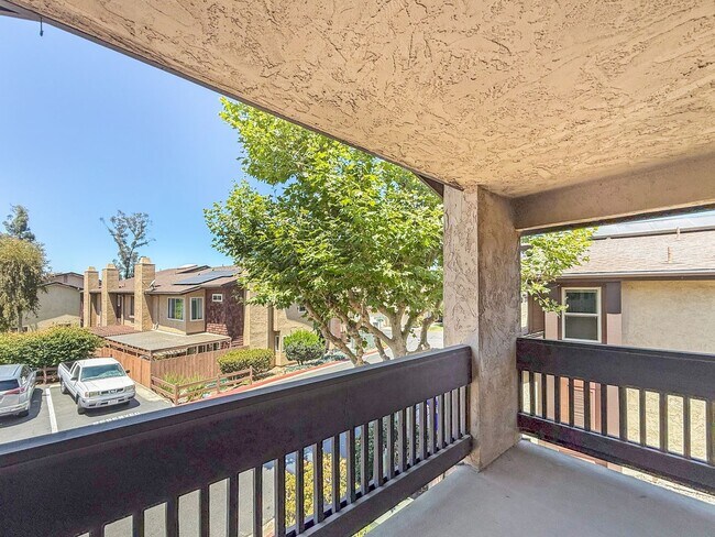 Building Photo - SD: Spacious 3BD/2.5BA Home in Scripps Ranch with Community Pool, Private Balcony & In-Unit Laundry