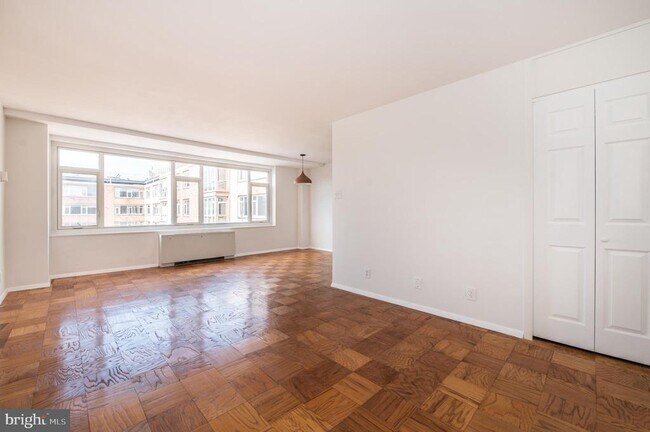 Building Photo - 1545 18th St NW