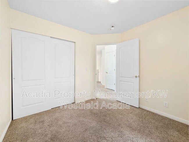 Building Photo - 130 Peregrine Ln