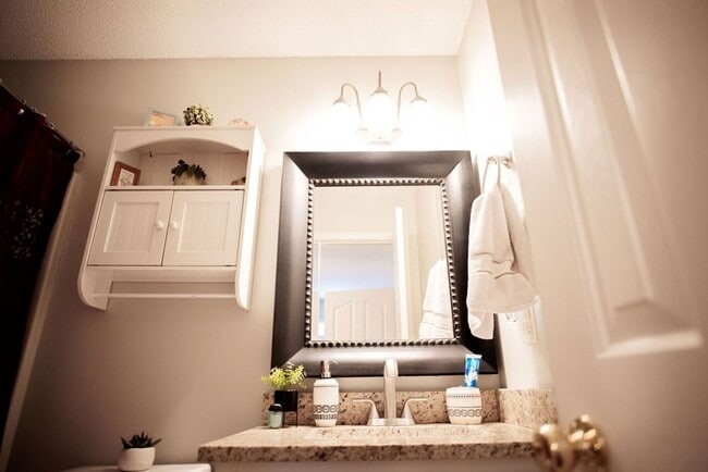 Building Photo - 2/2 Condo in Oxford