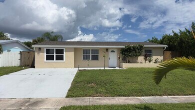 Building Photo - 3721 Holiday Rd