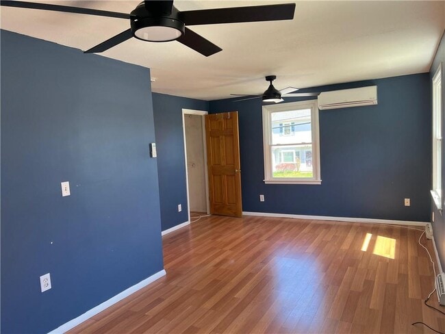 Building Photo - 52 Cottonwood Dr