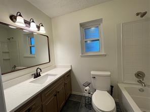 Building Photo - 1207 Anetta St