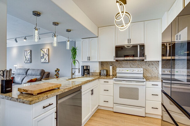 Building Photo - 84-740 Kili Drive-SI FL10-ID1605899P