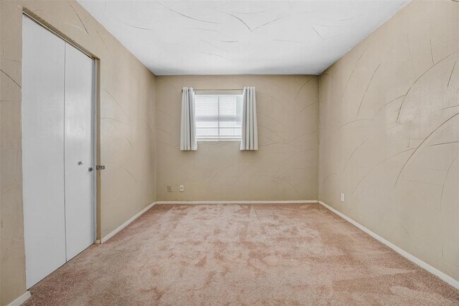 Building Photo - 3018 S 1st St