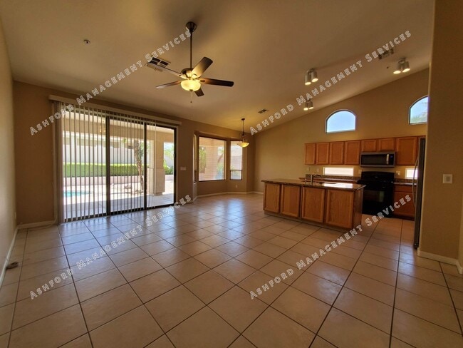 Building Photo - 3 BEDROOM WITH POOL NORTH SCOTTSDALE