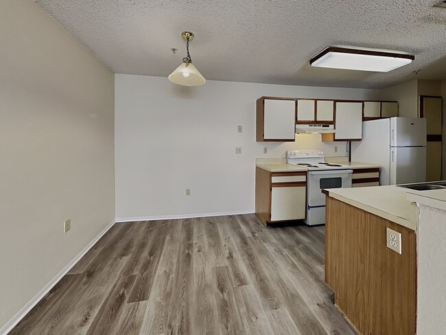 Building Photo - 623 Dory Ln