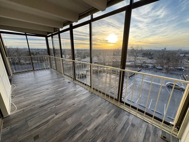 Building Photo - Great Candlewyck condo with and amazing view and lifestyle that can't be beat