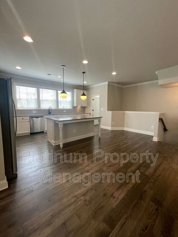 Building Photo - 1631 Venture Pt Wy