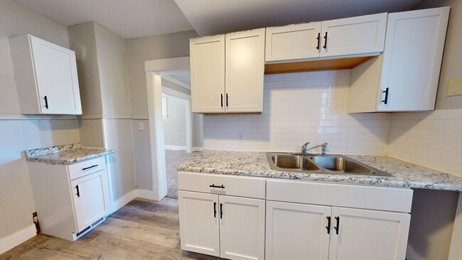 Building Photo - Cudell Area - 3 Bedroom - 1 Bath - Single ...