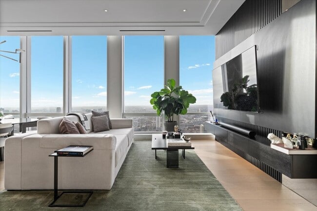 Building Photo - 14 W Superior St