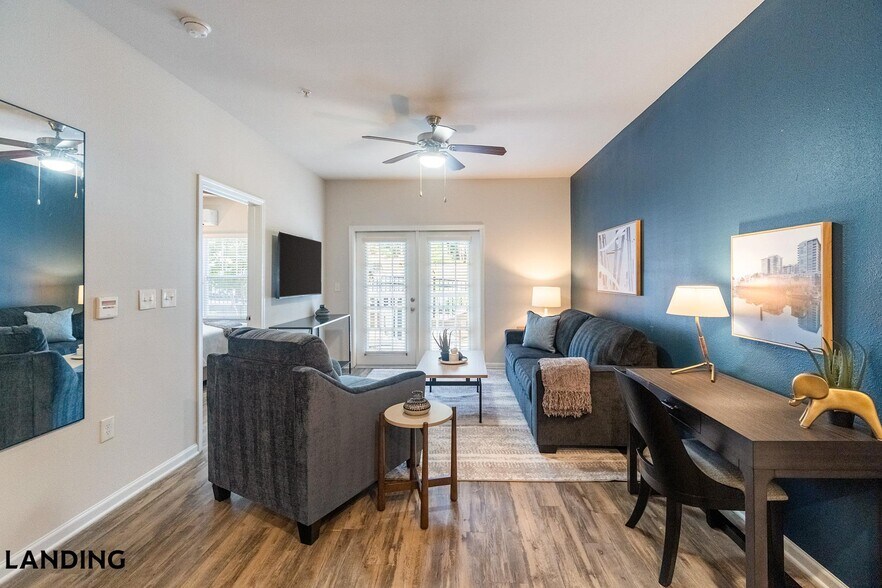 Building Photo - 655 W Mallard Creek Church Rd