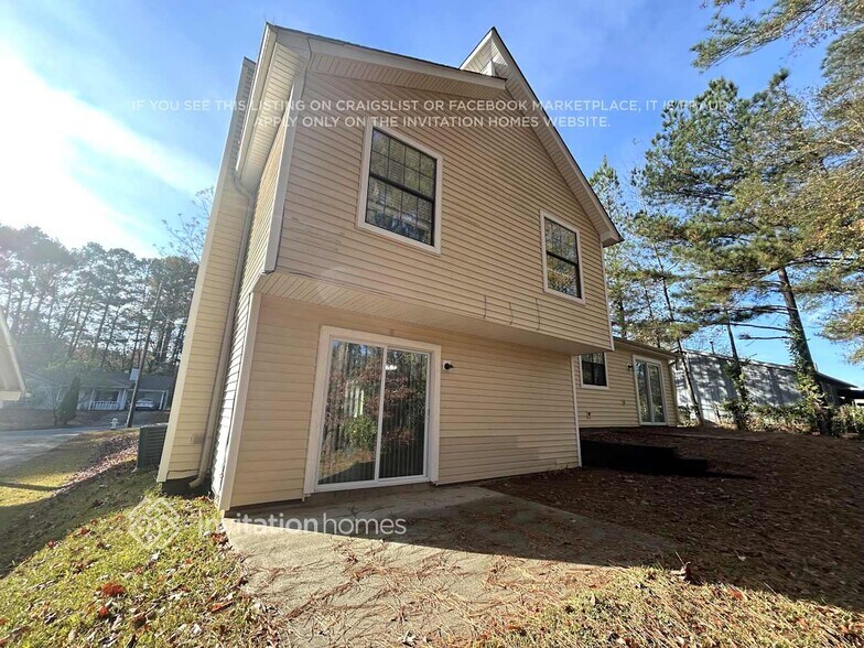 Building Photo - 2413 Leslie Brook Dr