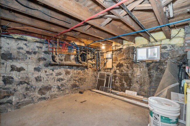 Building Photo - 1631 W 1st Ave