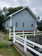 Building Photo - 1223 College Heights Dr