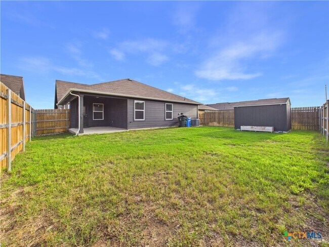 Building Photo - 1012 Betsy Dr