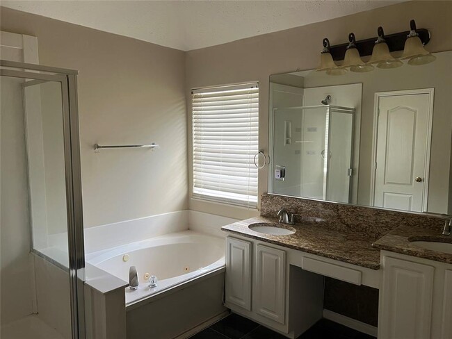 Building Photo - 723 Wheelhouse Dr