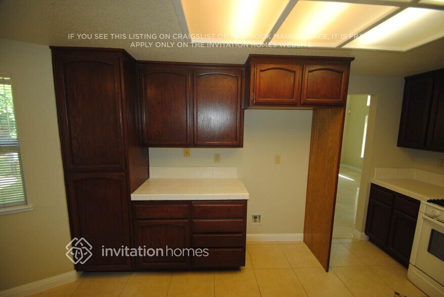 Building Photo - 4305 Banchory Ct