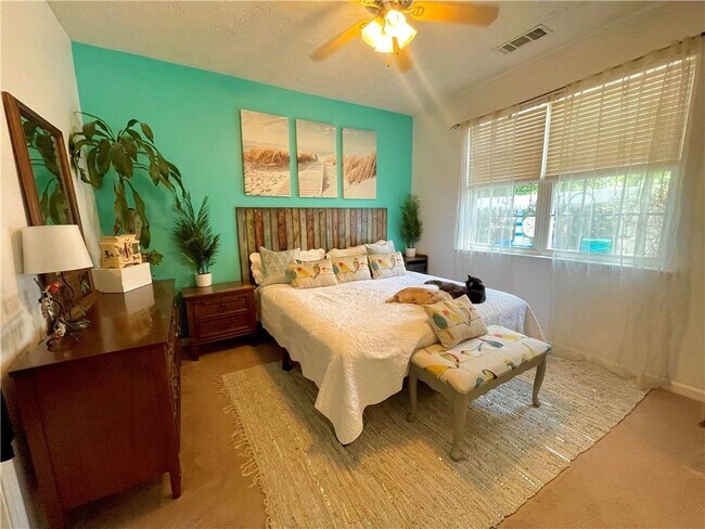 Building Photo - 968 Windcroft Cir NW