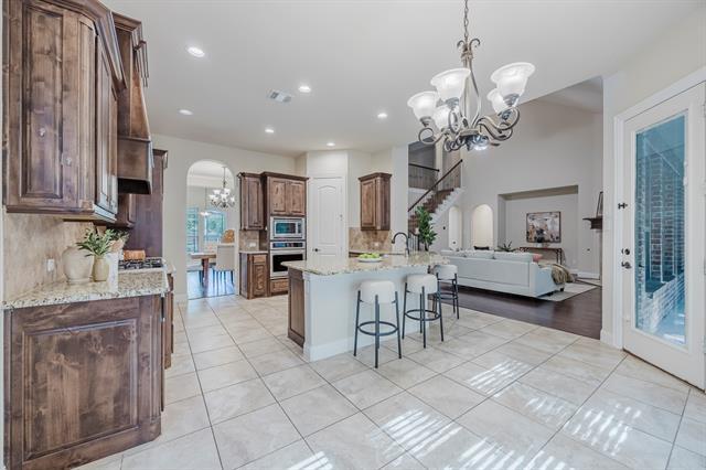 Building Photo - 6913 Chisholm Trail