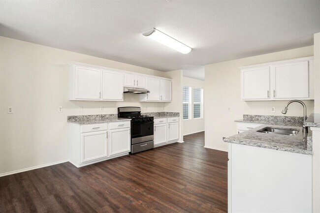 Building Photo - 14407 Acuna Ln