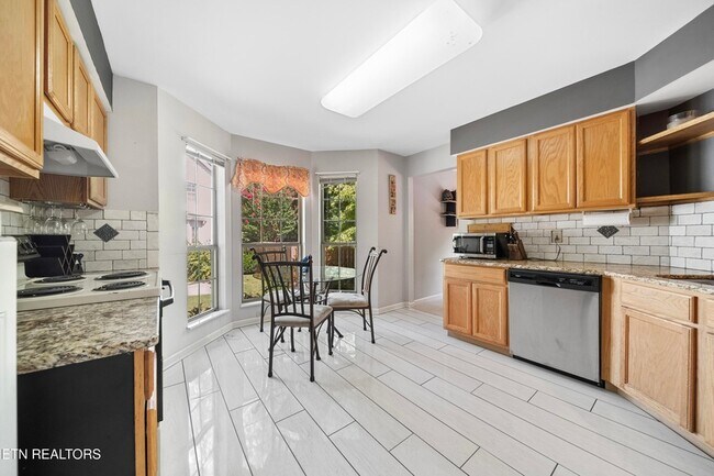 Building Photo - 10160 Highgate Cir