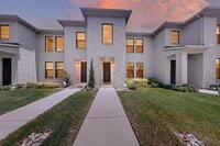 Building Photo - 605 Friendswood Dr