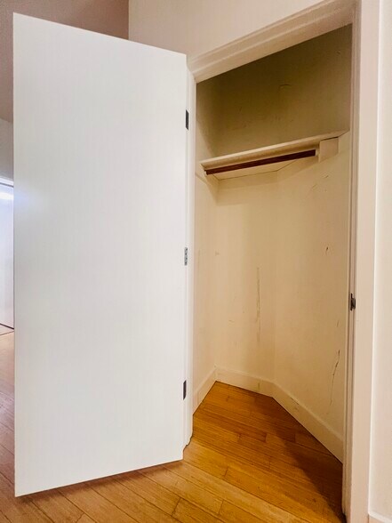 Building Photo - 3810 Wilshire Blvd