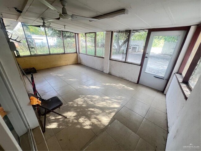 Building Photo - 7 West St