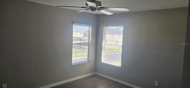 Building Photo - 8500 Palm Harbor Dr