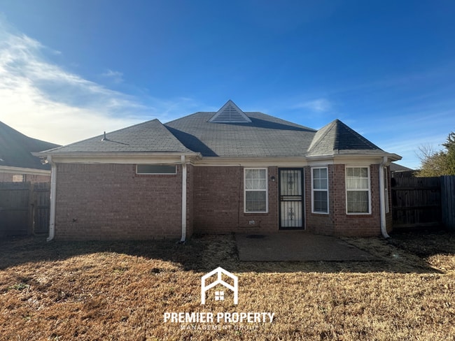 Building Photo - 2828 Breezy Ridge Trail