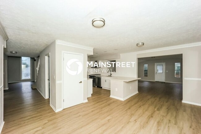 Building Photo - 4 Bedroom Pet-Friendly Home in Decatur, GA with Main Street Renewal