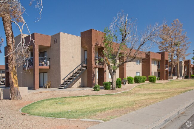 Primary Photo - The Graybriar