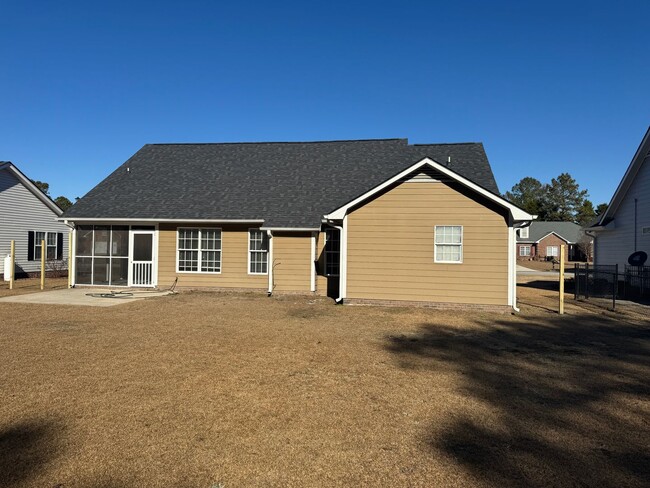 Building Photo - Golfing Community!! Cape Fear Schools