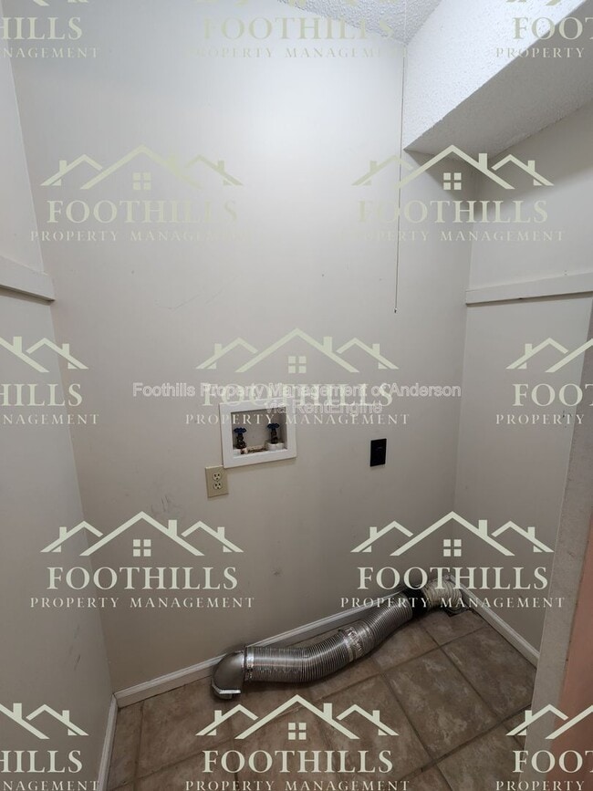 Building Photo - 259 Windjammer Way