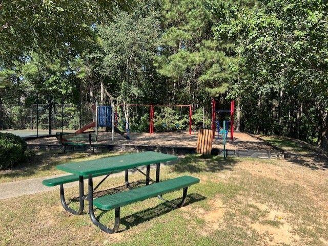 Building Photo - 2205 Baker Carter Dr