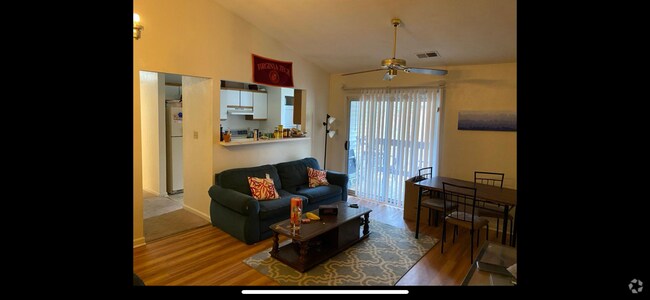 Building Photo - 401 Berryfield Ln