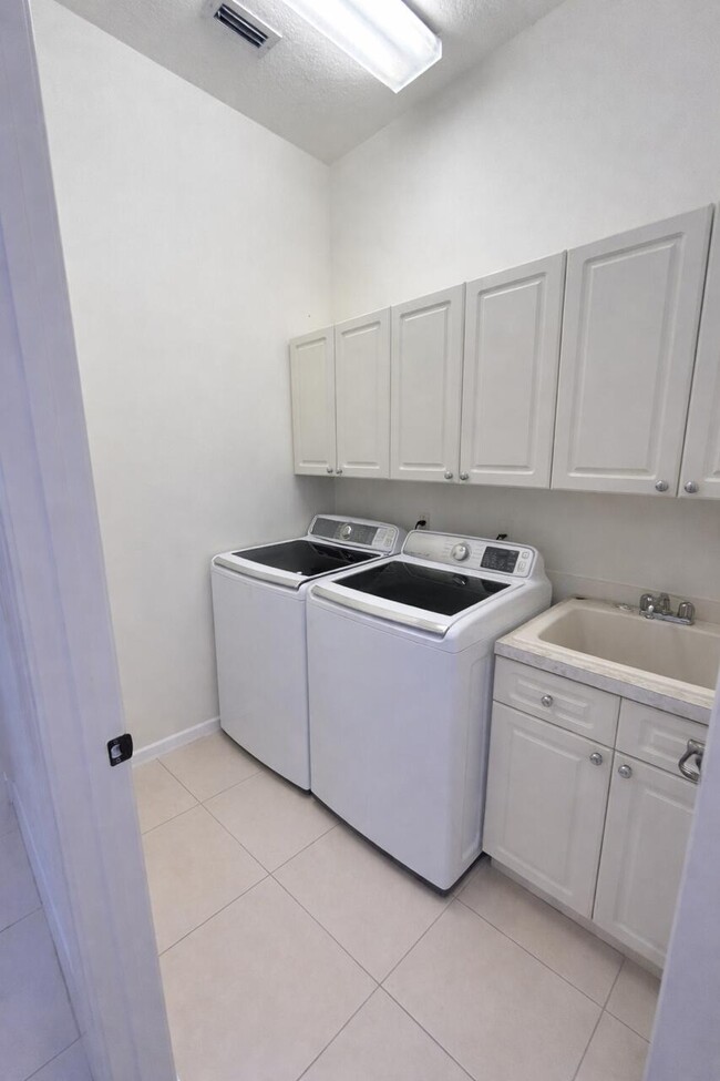 Building Photo - 118 Casa Grande Ct