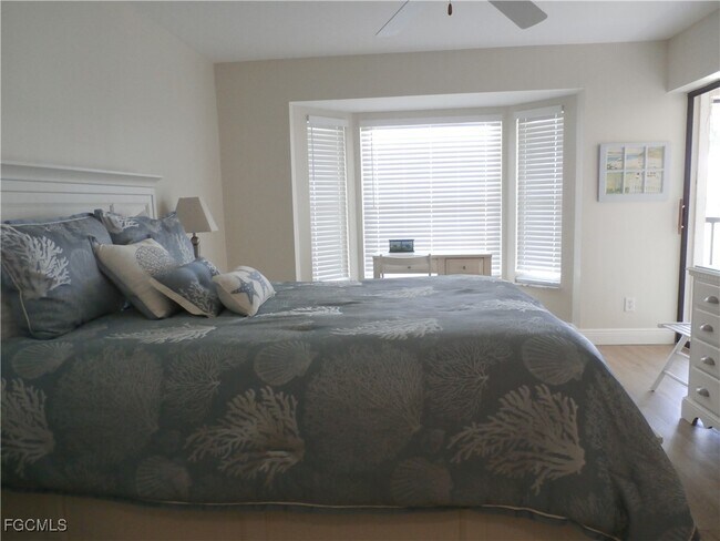 Building Photo - 16301 Kelly Woods Dr